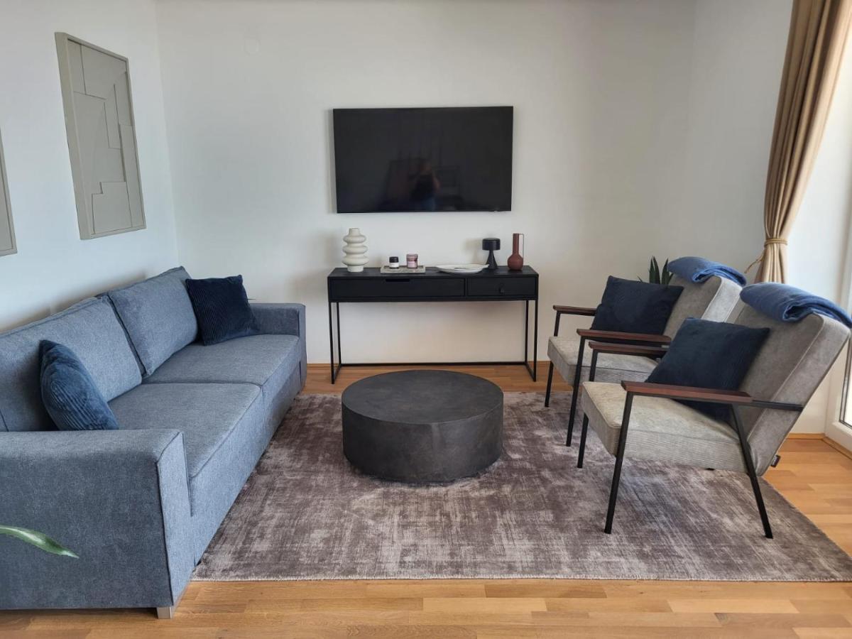 Apartman Premium With Beautiful Sea View, Short Walk To The Sea
